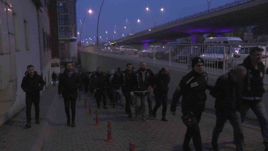 ’kökünü Kurutma Operasyonu’nda Yakalanan Zehir Tacirleri Adliyeye Sevk Edildi