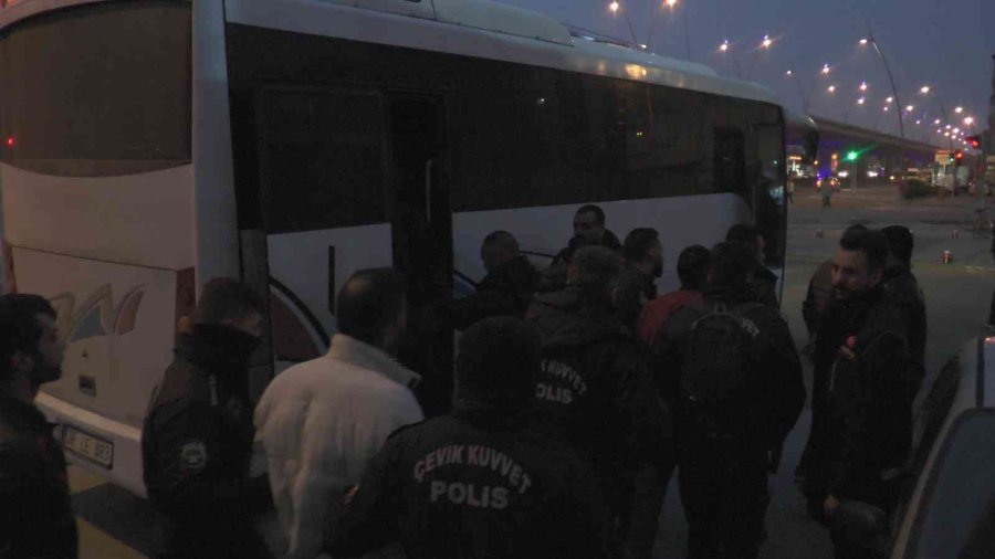 ’kökünü Kurutma Operasyonu’nda Yakalanan Zehir Tacirleri Adliyeye Sevk Edildi