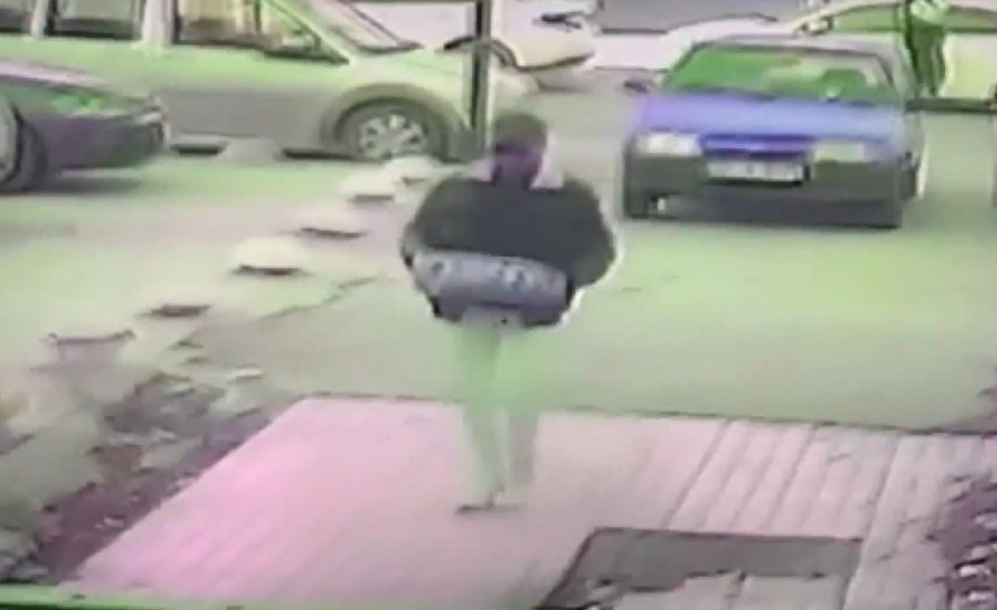 Araçlardan Hırsızlık Yaptı, İzini Kaybettirmek İçin Mezarlıktan Kaçtı