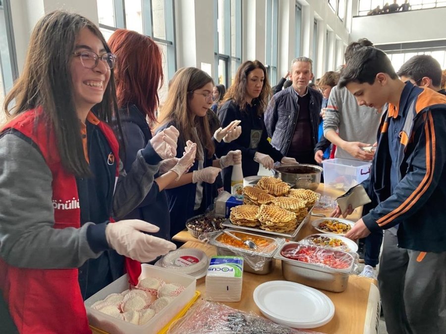 Tekden Lisesi’nden Örnek Davranış