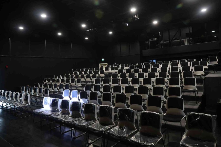 Büyükşehir’den Özel Tiyatrolara Büyük Destek “can Suyu Projesi”