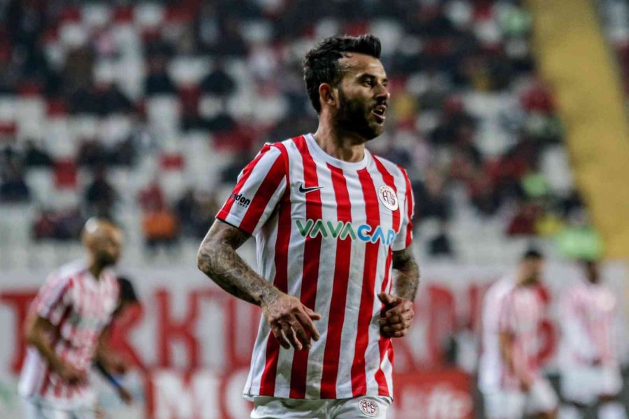 Spor Toto Süper Lig: Fta Antalyaspor: 0 - Mke Ankaragücü: 0 (ilk Yarı)