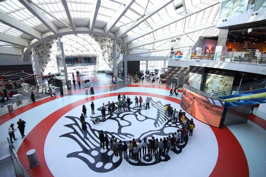 Konya Bilim Merkezi Bir Yılda 526 Bin Ziyaretçiyi Ağırladı