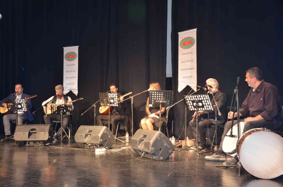 Eskişehir’de ‘türküler Ve Şiirler’ Konseri
