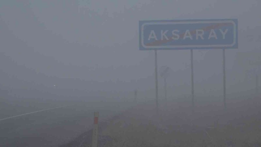 Aksaray’da Yoğun Sis Görüş Mesafesini 20 Metreye Düşürdü