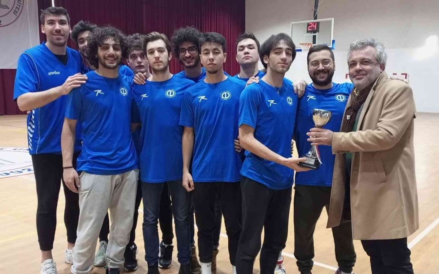 Anadolu Üniversitesi Basketbol Takımı Üst Tura Çıktı