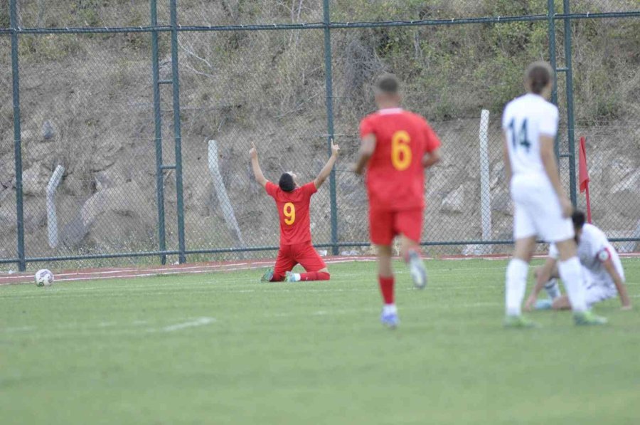 Talha Sarıaslan 8 Gole Ulaştı