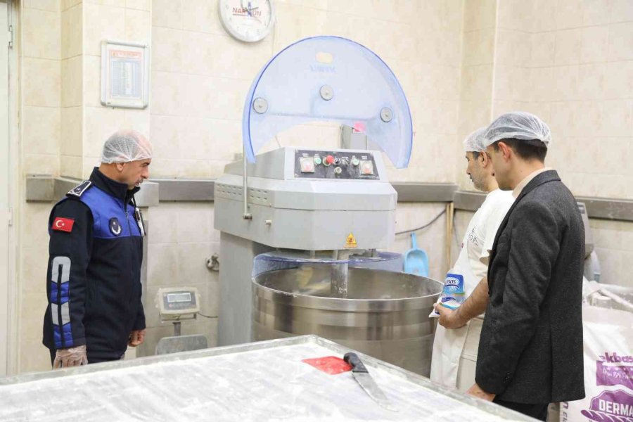 Alanya’da Zabıtadan Yılbaşı Denetimi