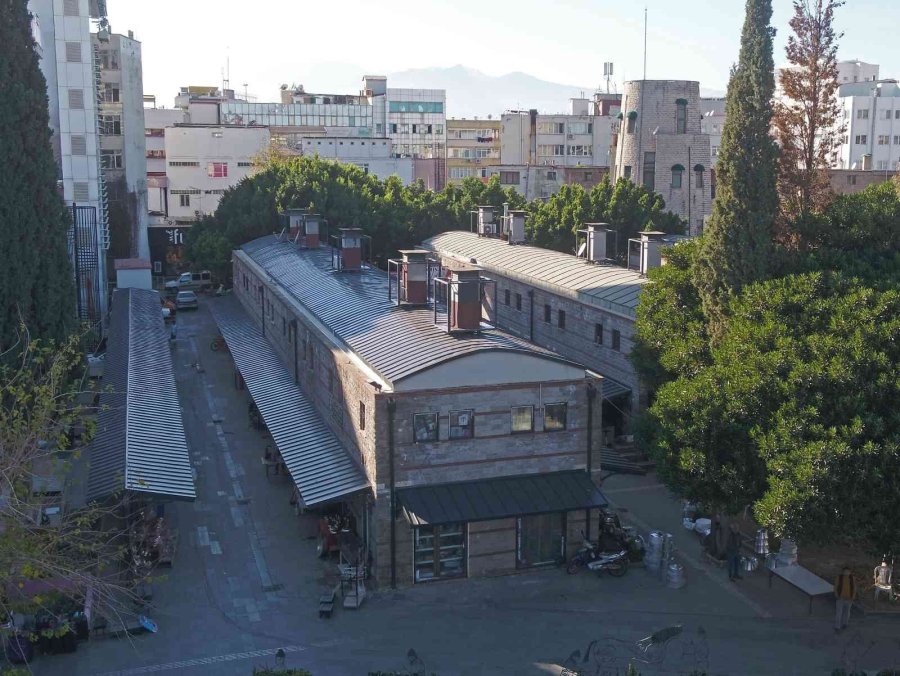 Büyükşehir Belediyesi Sobacılar Çarşısı’nı Yeniledi