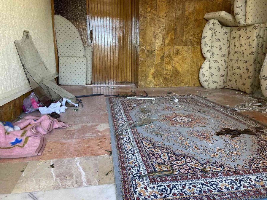 Yazlık Villadan Milyonluk Eşya Hırsızlığı