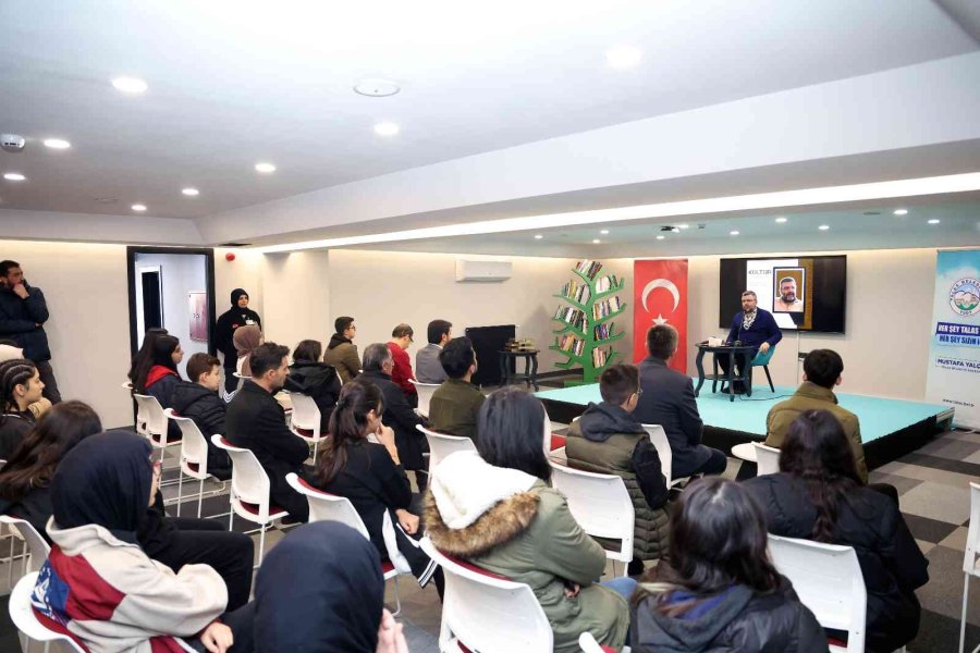 Mehmet Akif Talas’ta Anlatıldı