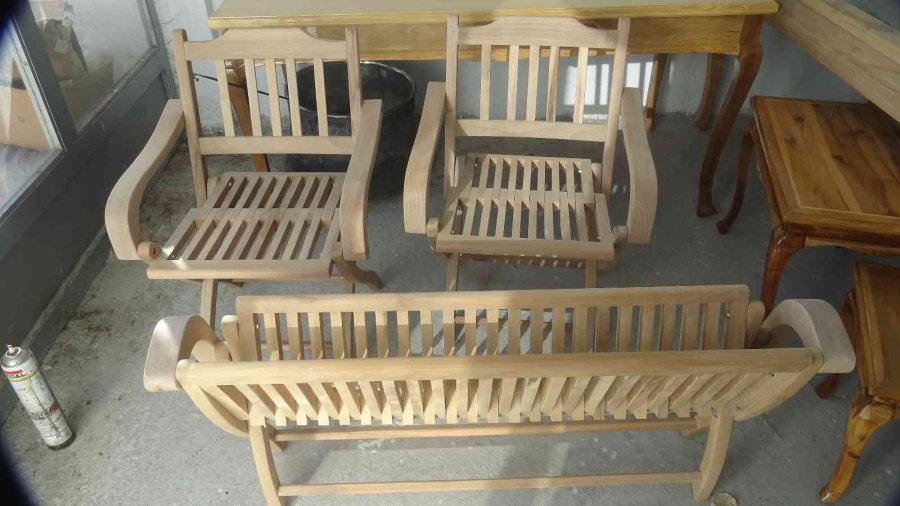 Ömürlük Ahşap Sandalyeler İlgi Çekiyor