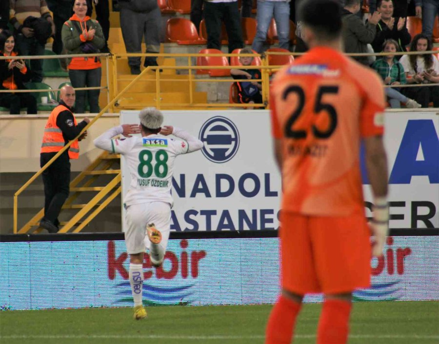 Spor Toto Süper Lig: Alanyaspor: 2 - Kayserispor: 0 (ilk Yarı)