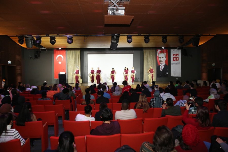 Agü’de Lübnan Günü