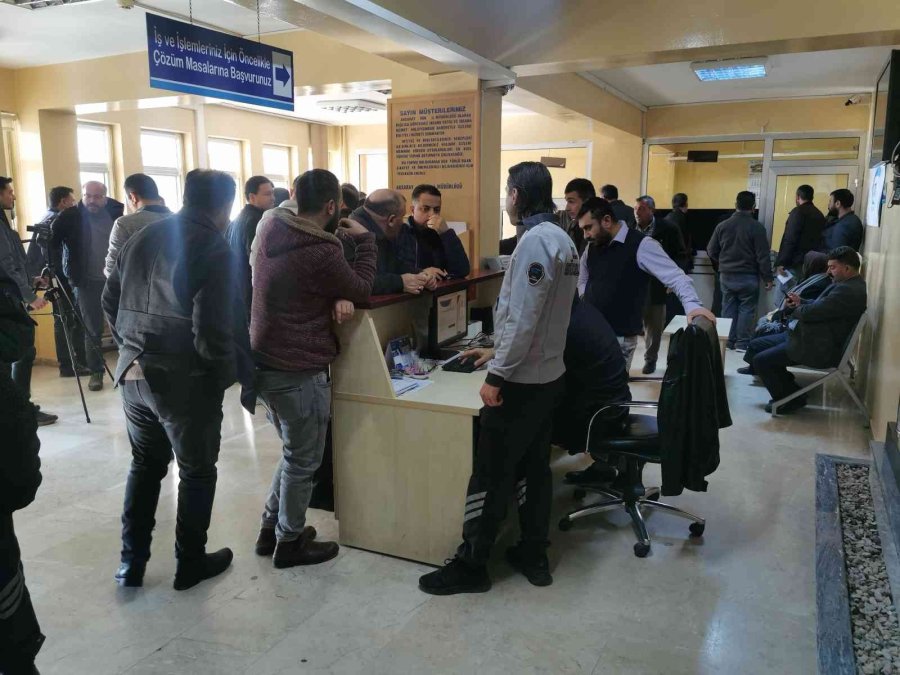 Eyt’liler Emeklilik Hakkını Kazanınca Sgk’ya Akın Etti