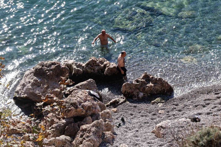 Antalya’da Yılın Son Deniz Keyfi