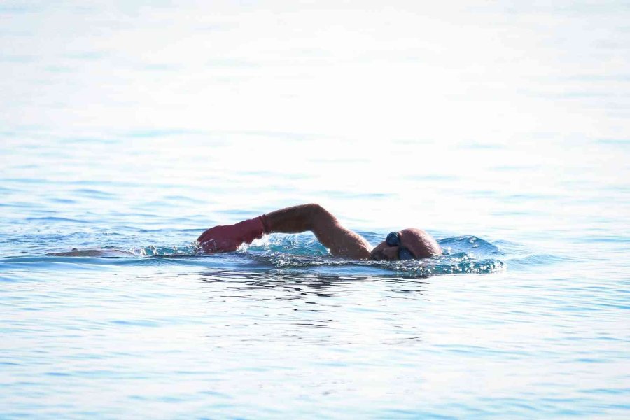 Antalya’da Yılın Son Deniz Keyfi