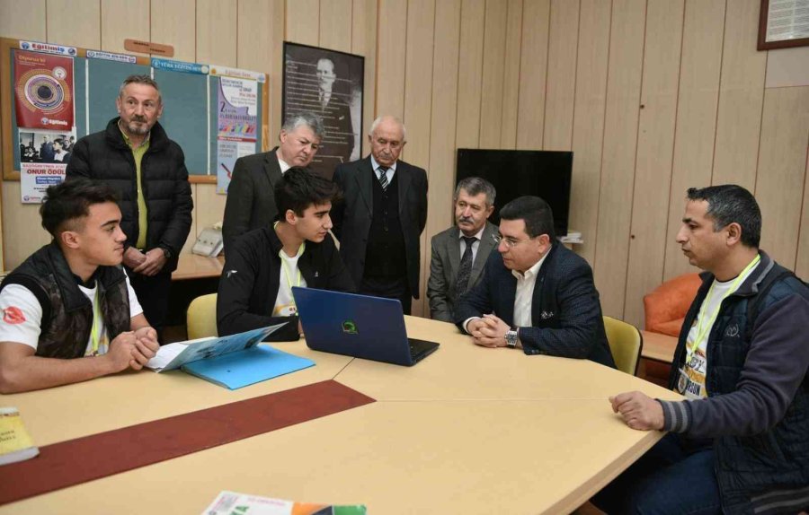 Başkan Tütüncü: “antalya Bilim Merkezimiz Gençlerin Yanında”