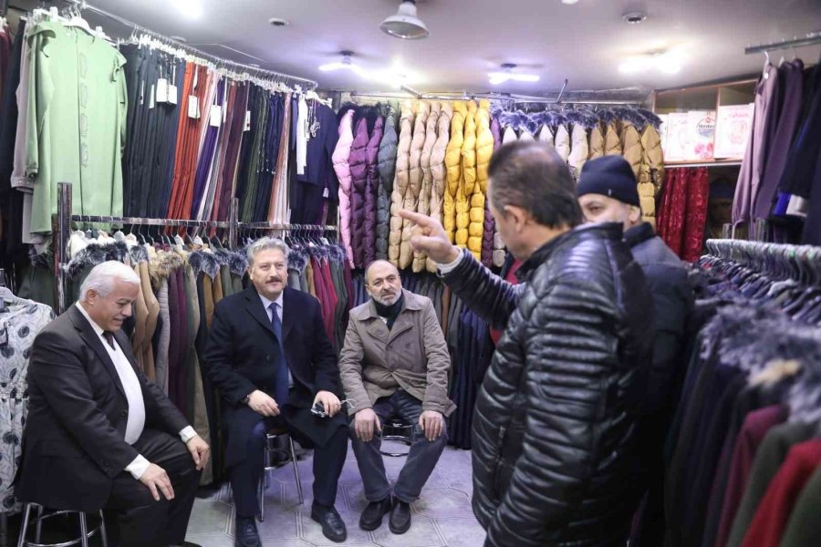 Başkan Palancıoğlu, Kapalı Çarşı Esnafını Ziyaret Etti
