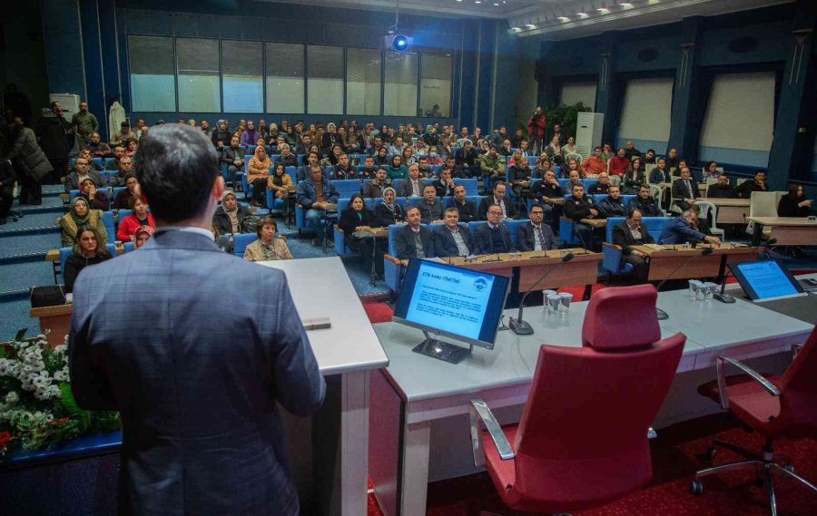 Büyükşehir Personeline ’etik Davranış İlkeleri’ Eğitimi