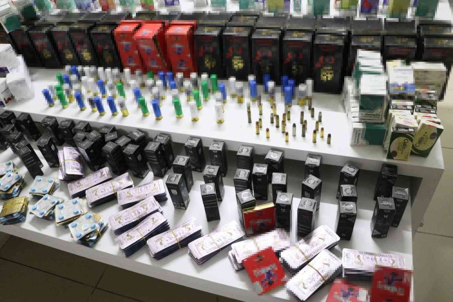 Mersin’de Yaklaşık 1 Milyon Lira Değerinde Cinsel İçerikli Ürünler Ele Geçirildi