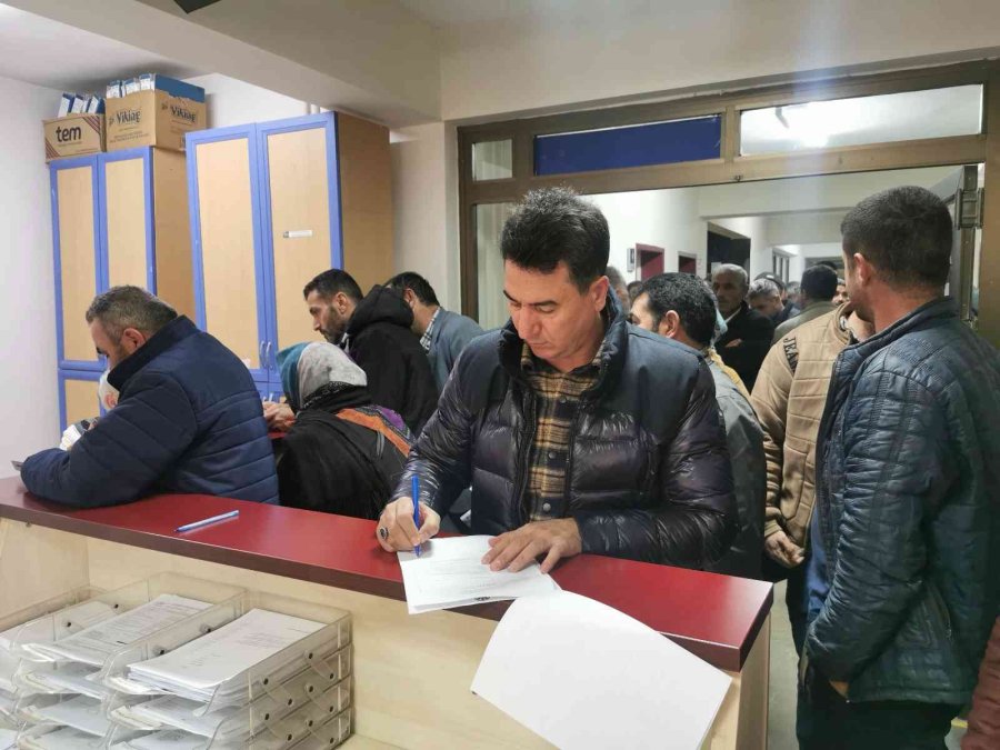 Eyt’liler Emeklilik Hakkını Kazanınca Sgk’ya Akın Etti