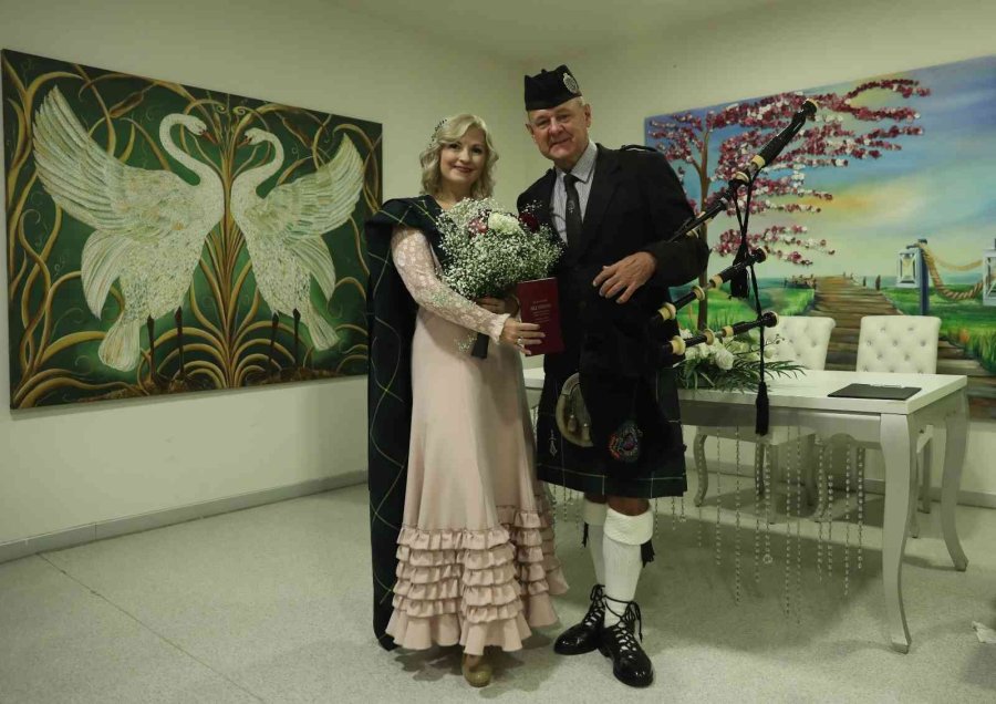 Antalya’da Yılın Son Nikahı İskoç Ve Rus Çifte