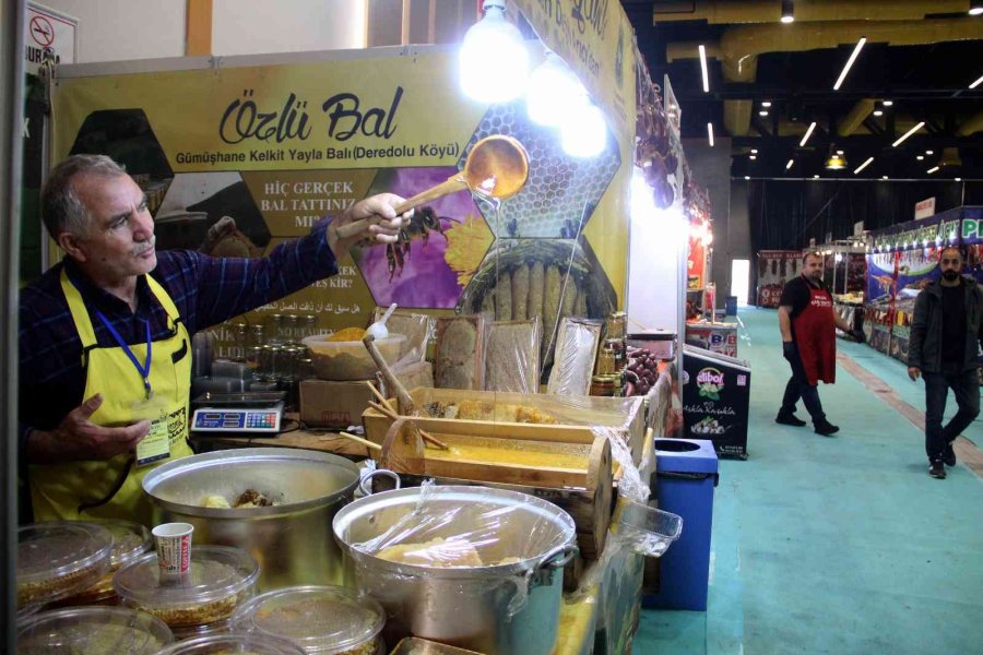 Yeni Yıl Öncesi Büyük Umutlarla Katıldıkları Fuarda Umduklarını Bulamadılar