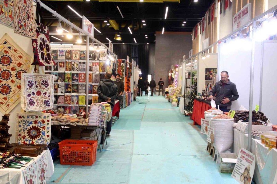 Yeni Yıl Öncesi Büyük Umutlarla Katıldıkları Fuarda Umduklarını Bulamadılar