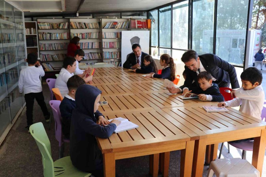 Alanya’nın Tek Köy Yaşam Merkezinde Öğrenci Ve Veliler Birlikte Eğitim Alıyor