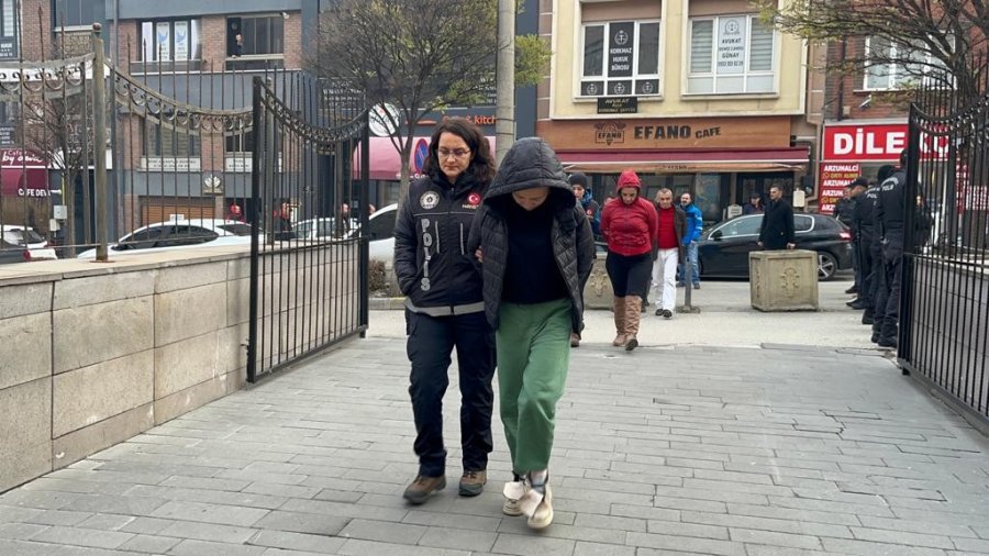 Uyuşturucu Madde Operasyonunda Yakalanan 8 Şüpheli Adliyeye Sevk Edildi