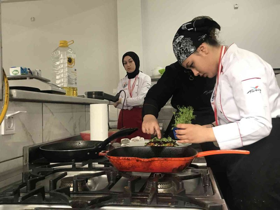 Bir Altın Da Okul Müdüründen