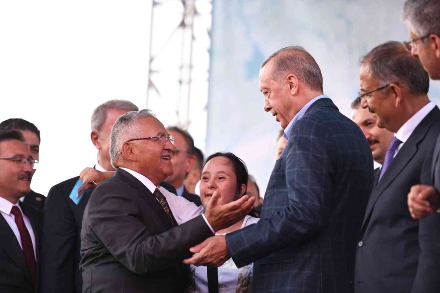 Başkan Büyükkılıç’a 2022’de Devlet Büyüklerinden Takdir Ve Teşekkür