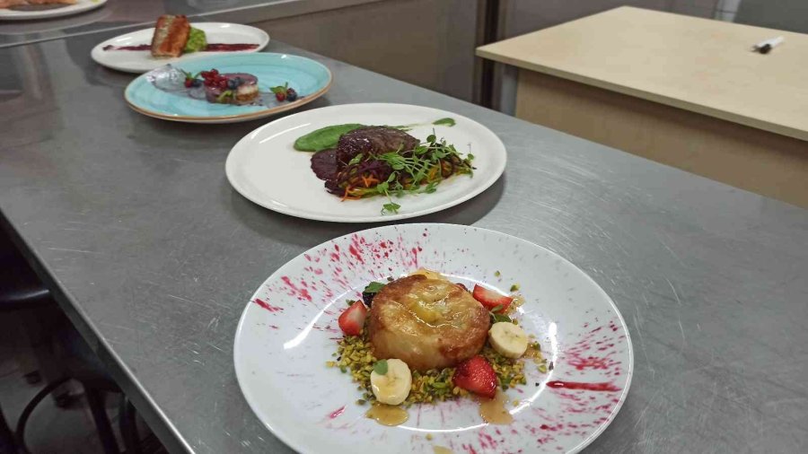 Bir Altın Da Okul Müdüründen