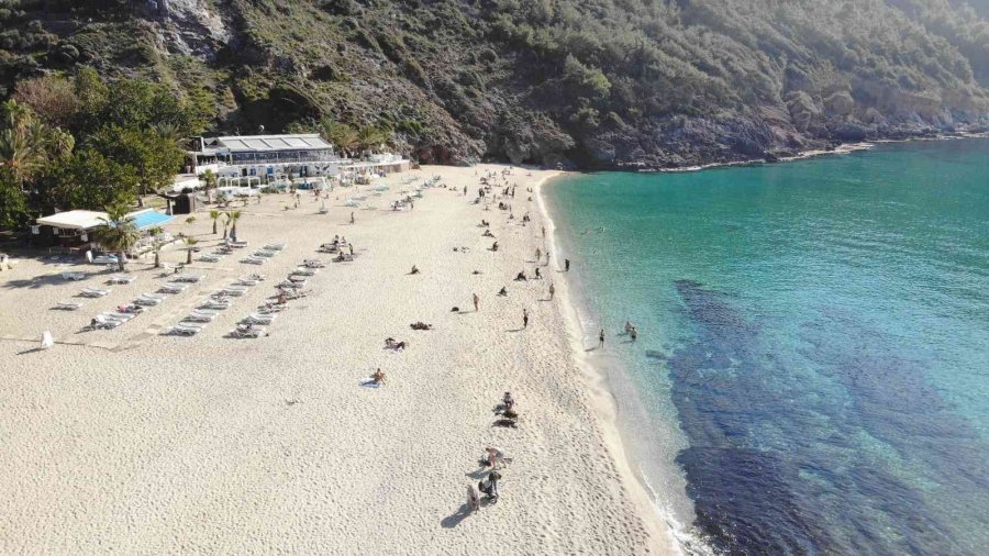 Yılın Son Gününde Alanya’da Sahillerinde Yoğunluk