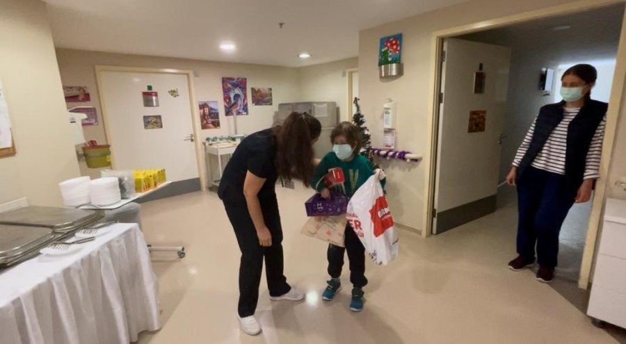 Hemotoloji Ve Onkoloji Tedavisi Gören Çocuklara Yılbaşı Etkinliği