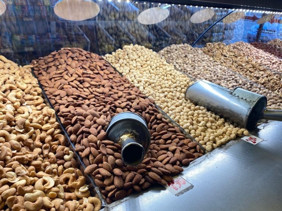 Kuruyemişçilerde "yılbaşı" Yoğunluğu