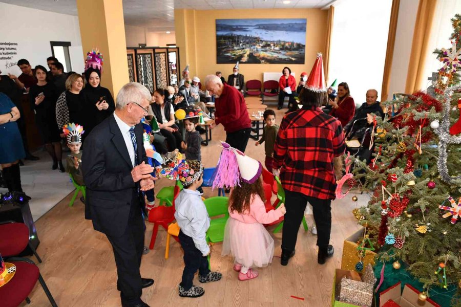 Çocuklar Ve Deneyimli Vatandaşlar 2023’e ‘merhaba’ Dedi