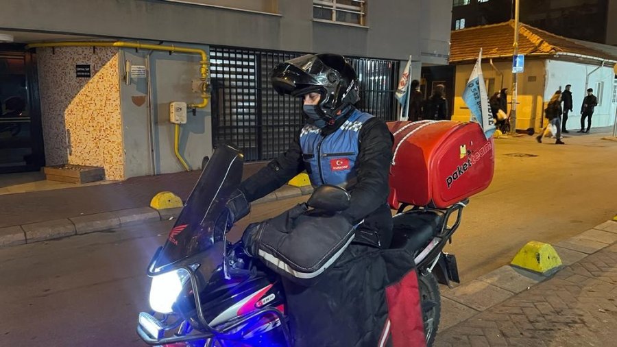 Kuryeler İşlerinin Başında