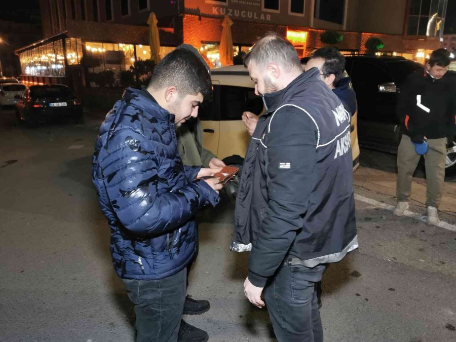 Narkotik Ekipleri Yeni Yılın İlk Dakikalarında Cadde Ve Sokaklarda