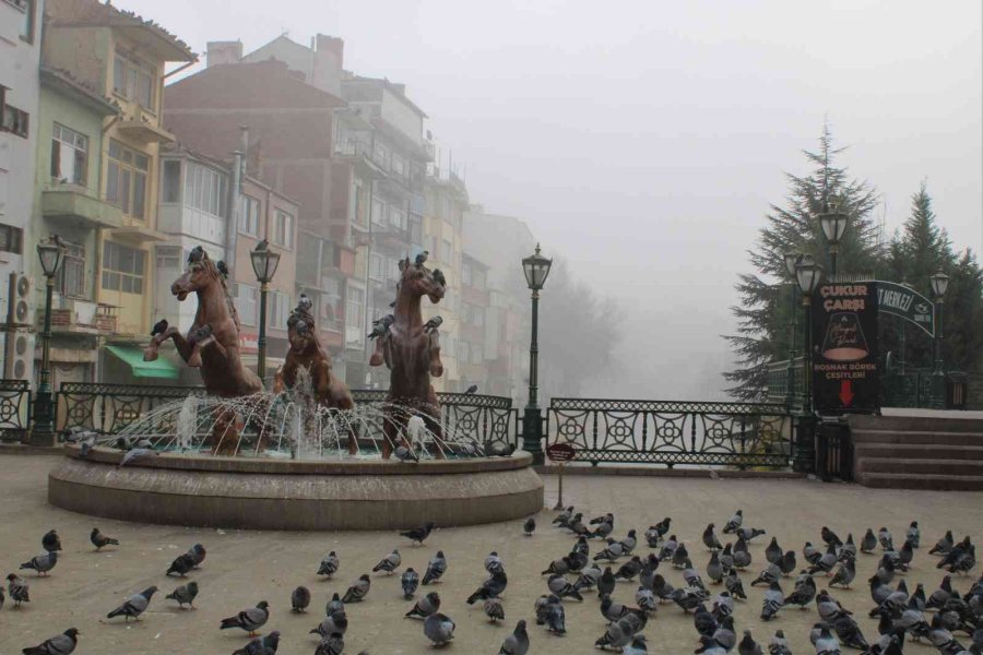 Eskişehir’de Sis Kartpostallık Görüntüler Oluşturdu