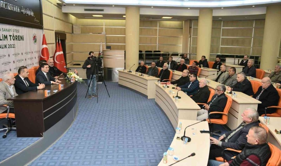 Yeşil Antalya Sanayi Sitesi’nin Tapuları Hak Sahiplerine Teslim Edildi