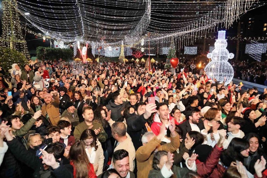 Mezitli, 2023 Yılına Coşkuyla Girdi