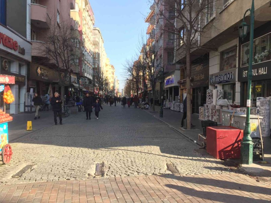 Yılın İlk Gününde Eskişehir Sokakları Boş Kalmadı