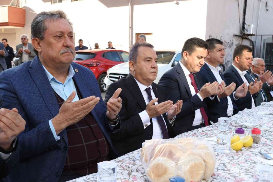 Başkan Böcek Yeni Yılın İlk İş Gününde Afet Bölgesini İnceledi