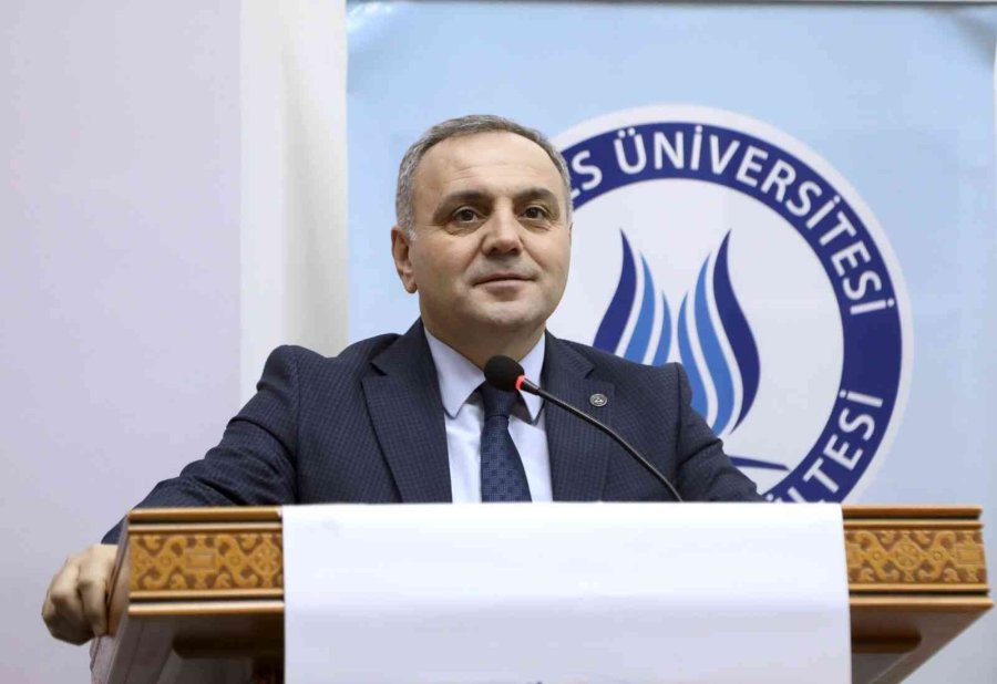 Emekli Diyanet İşleri Başkan Yardımcısı Necmettin Nursaçan, Erü’de Öğrenciler İle Buluştu