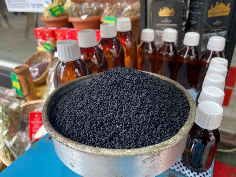 Kendisi Vücuda, Posası Toprağa Çok Faydalı