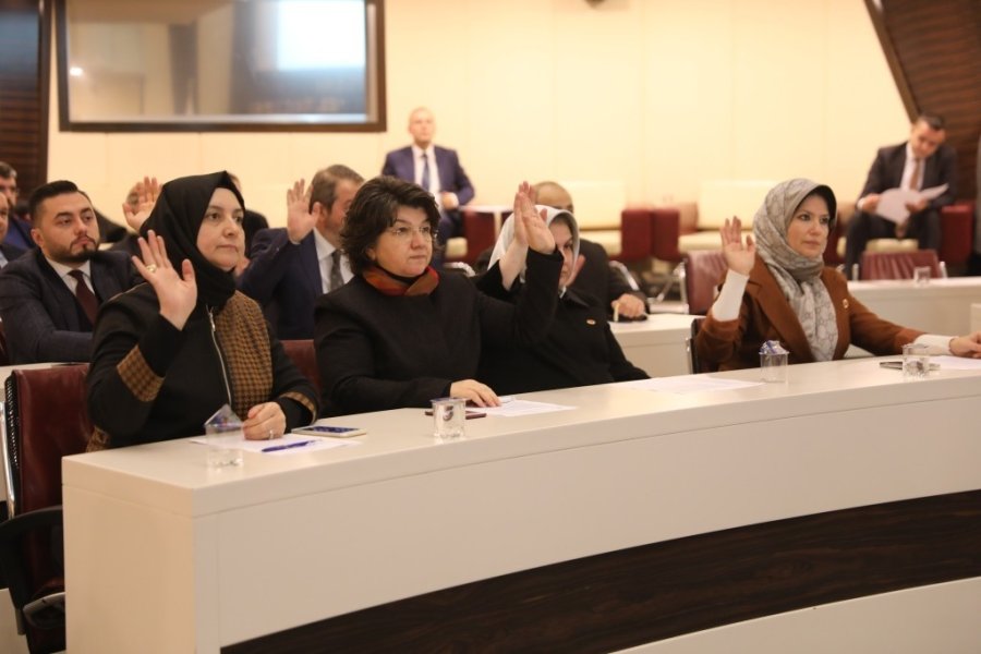 Başkan Çolakbayrakdar, Yılın İlk Meclisinde Kentsel Dönüşüm Müjdesi Verdi