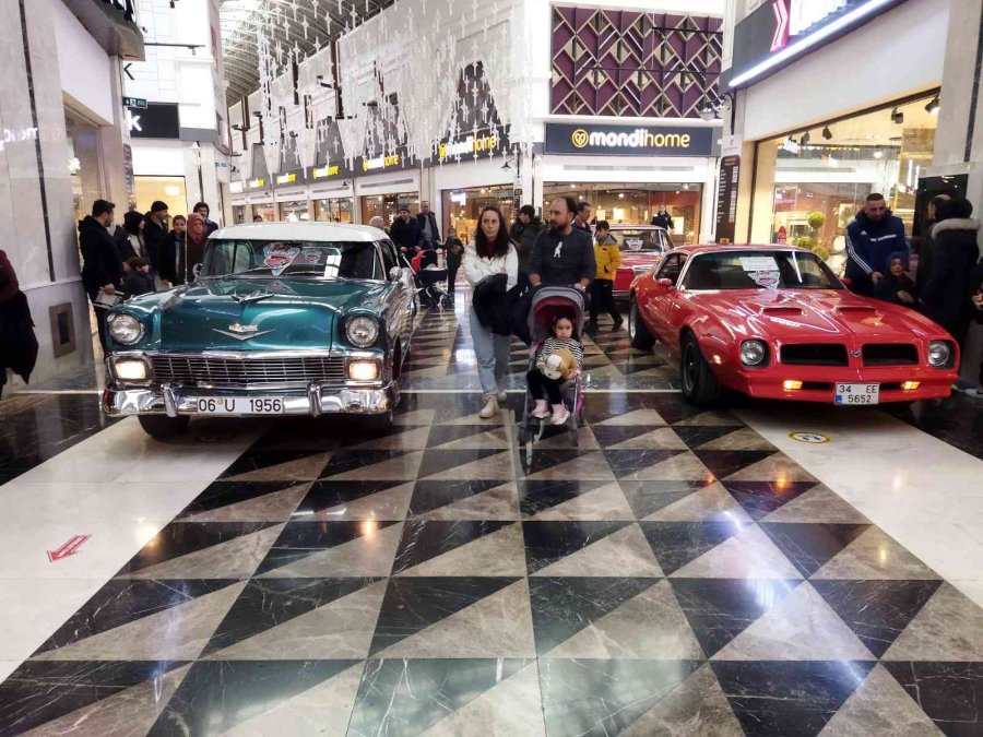 Klasik Tutkunları Modern Kumsmall’da Buluştu