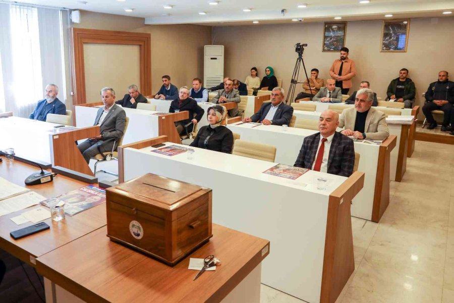 Yahyalı Belediyesi 2023 Yılının İlk Meclis Toplantısını Yaptı